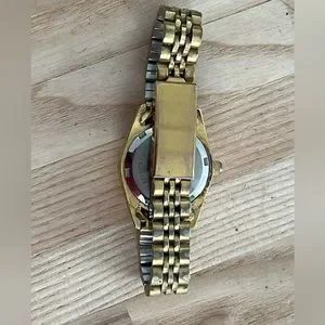 Waltham Ladies Watch Vintage Gold Tone Bracelet Black Dial Diamond Date Window Waltham | Accessories | Waltham Ladies Watch Vintage Gold  main image 3